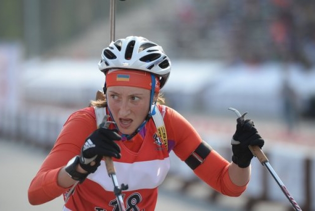 Українську біатлоністку Абрамову відсторонили від змагань через допінг