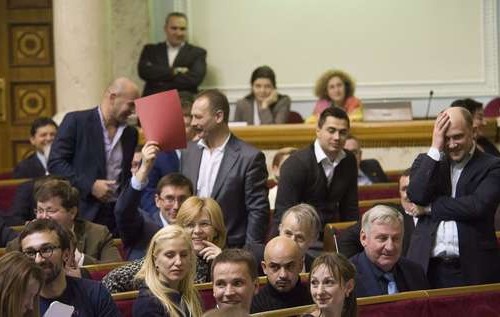 Раскол БПП: Фесенко рассказал, какая судьба ждет президентскую фракцию