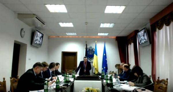 Честных — мало, еще меньше — умных