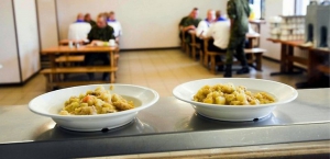 Затянуть ремень потуже: Минобороны сэкономило на питании украинских военных