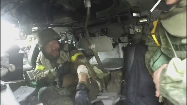 Полк «Азов» обнародовал видео жесткого боя с боевиками «ДНР»