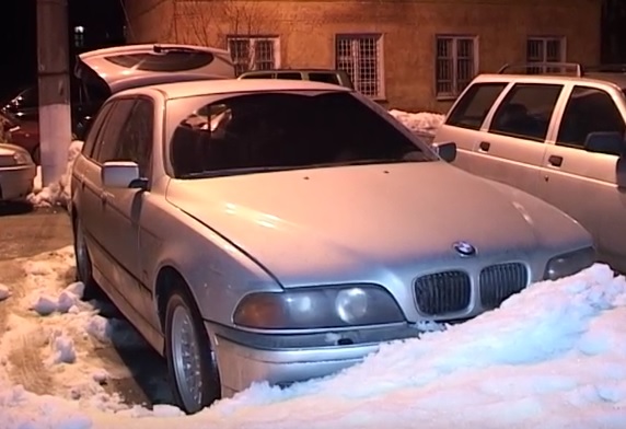 «Макфлай, это ты?»: Полиция в Сумах нашла современный автомобиль, датированный 1900-м годом