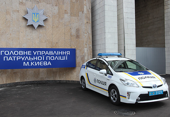 Прокуратура розпочала обшуки у столичній патрульній поліції