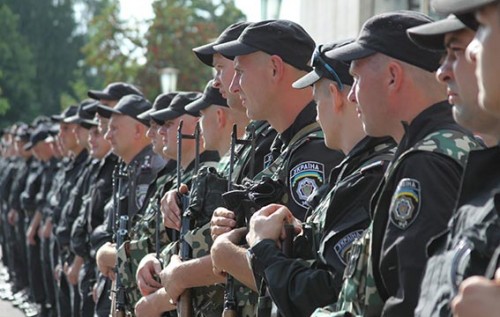 Аваков рассказал о зарплате спецподразделений МВД (добробатов) в зоне АТО