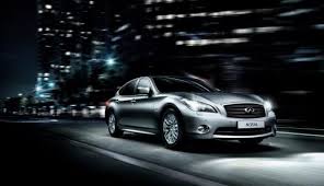 В Киеве воры украли у нардепа 15 тыcяч гривен, уехав на Infinity