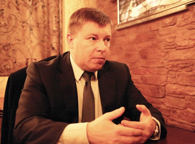 Юлий Мамчур: «Половина летного состава, которому я доверял, осталась в Крыму»