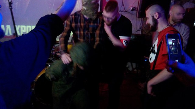 В киевском баре провели "Бал кровавого пастора": опубликованы фото