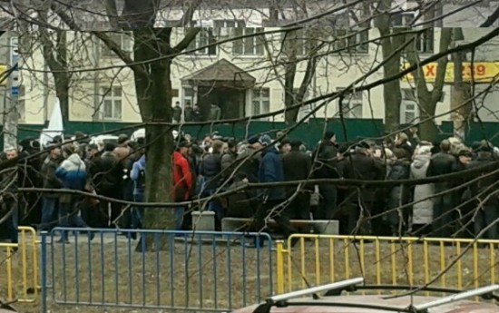 Днепропетровск лютует: в городе массовые протесты, улицы забиты протестующими