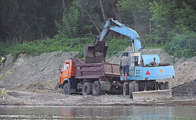 На Буковині поліція почала боротися проти "гравійної мафії"?