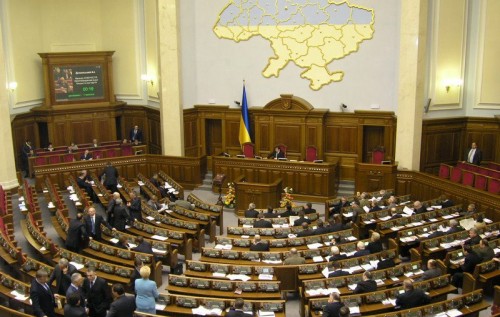 Политический кризис. Яценюк делает вид, что ничего не происходит