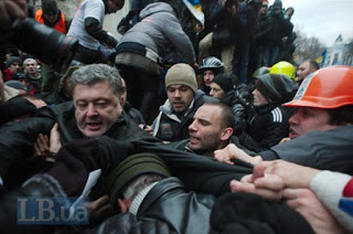 Порошенко играет на руку Путину. Украине нужен новый Майдан