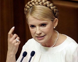 У Яценюка рассказали, как Тимошенко обманывает украинцев