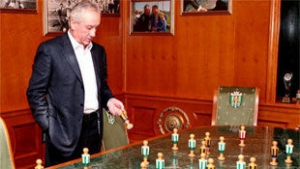 Садовой и Дыминский конфликтуют из-за стадиона «Украина» и 17 га земли