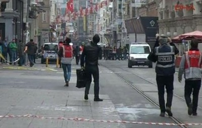 ИноСМИ показали видео, как террорист-смертник подрывает себя в центре Стамбула