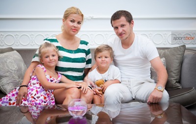 Экс-футболист "Динамо" Александр Алиев избил свою жену