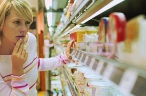 Украинцы перешли на режим экономии: тратят на еду и ЖКУ. ИНФОГРАФИКА