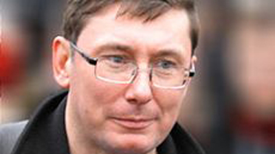 Користувачі Facebook, різко засудили вчинок Юрія Луценка та партії БПП. Фотофакт