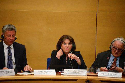 «Табори джихадистів під Дніпропетровськом» - скандал у Франції і тиша в Києві