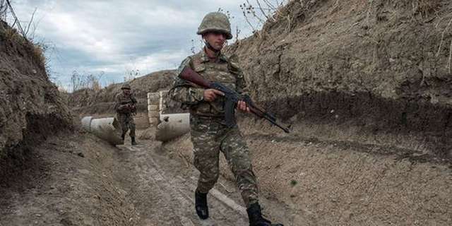 Появились первые видео боев в Нагорном Карабахе (ВИДЕО)