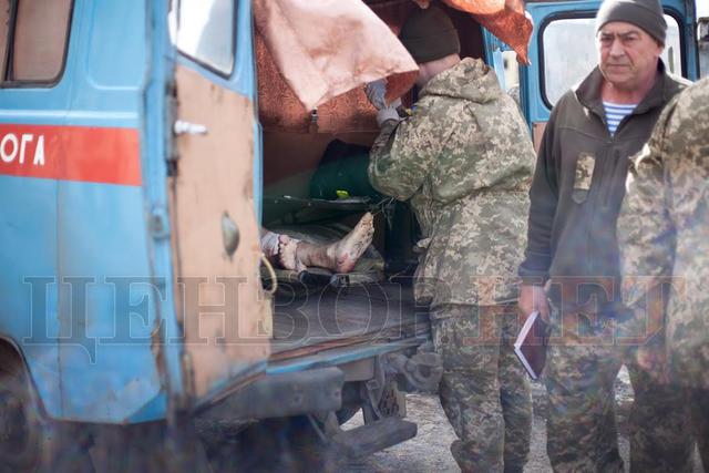 Начмед МОУ генерал-майор Верба прооперував мобілізованого за кілька кілометрів від передової. ФОТОрепортаж