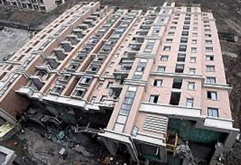 В Івано-Франківську завалилася новобудова