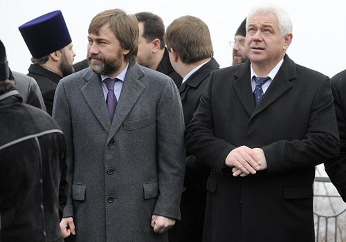 Порошенко должен рассмотреть законность предоставления Новинскому гражданства Украины