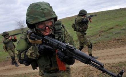 Жителям Новоазовска, протестующим против мародерства, оккупанты угрожают расстрелами