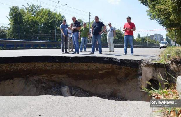 Киев уходит под землю