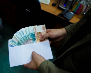 Подполковника полиции задержали во время передачи взятки