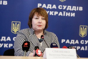 Судьи озвучили размер зарплаты, при котором смогут отказаться от взяток