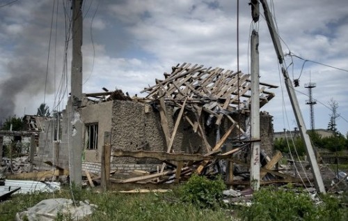 "Для тех кто не понял. Вопрос восстановления Донбасса это решенный факт", - Доник