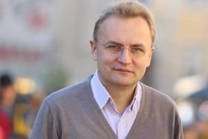 Садовый заявил, что готов обсуждать с Порошенко должность генпрокурора