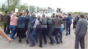 Миф о блокировании военных колонн на Донбассе