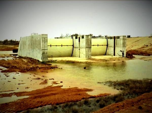 Как Яценюк хотел торговать водой с Крымом