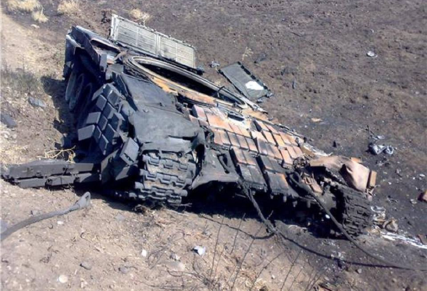 Из Украины в Воронеж массово поступают подбитые российские танки с трупами