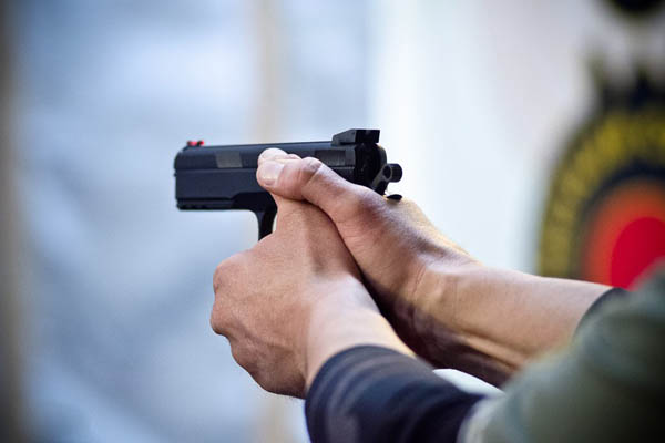 Неудачный рейдерский захват нефтебазы – фото