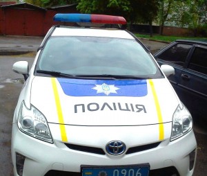 Как запорожский полицейский с девушками знакомится