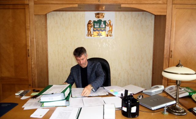 Мэр Екатеринбурга назвал дебилами адептов "Новороссии"