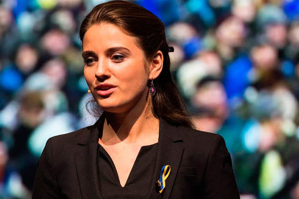 Глава Одесской таможни получила выговор от главы Романа Насирова