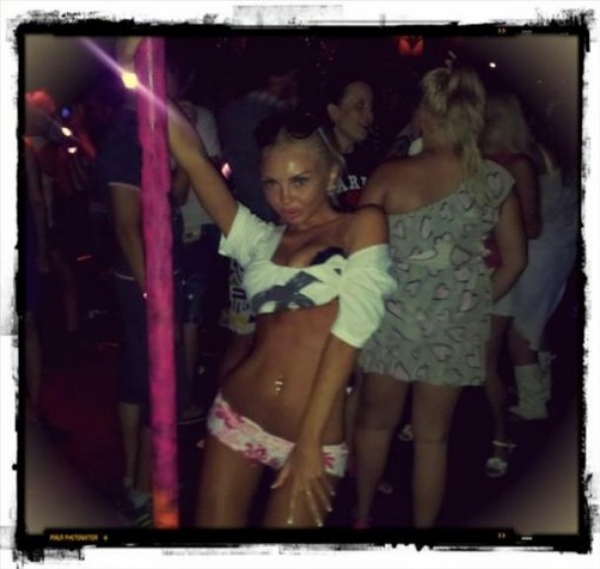 Харківський прокурор завдяки відвертим фото стала зіркою соцмереж