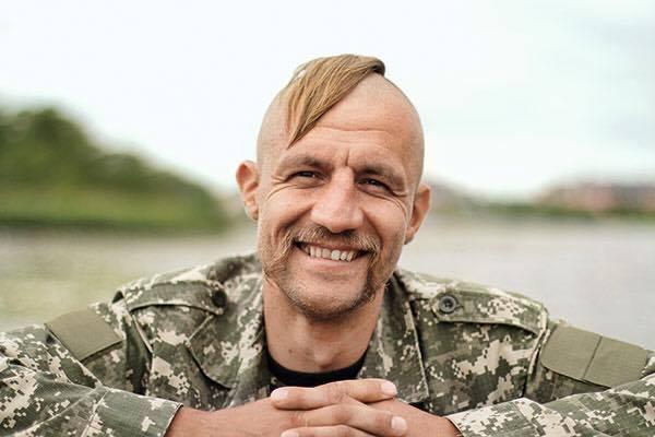 Козак Михайло Гаврилюк розповів про 22-річну “дівчину серця” з Коломиї, яку називає “школьніца”