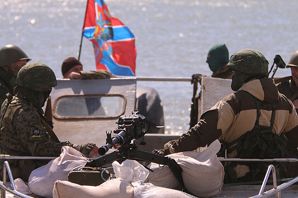 К чему бы это ?! Боевики репетируют захват Мариуполя