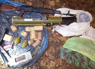 На Житомирщині поліція виявила у дитячій колясці гранату та пістолет