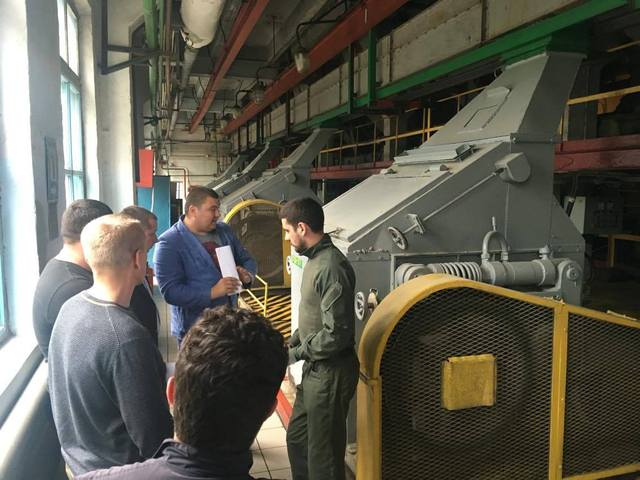 Работники Славянского маслоэкстракционного завода вышли на митинг против действий рейдеров