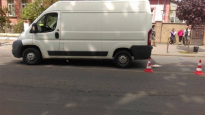 Громкий скандал в Ужгороде! Отцу-АТОшнику, чьего ребенка микроавтобус раздавил на пешеходном переходе, угрожают физической расправой