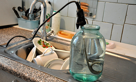 Жителям Ровно прекратили подачу горячей воды