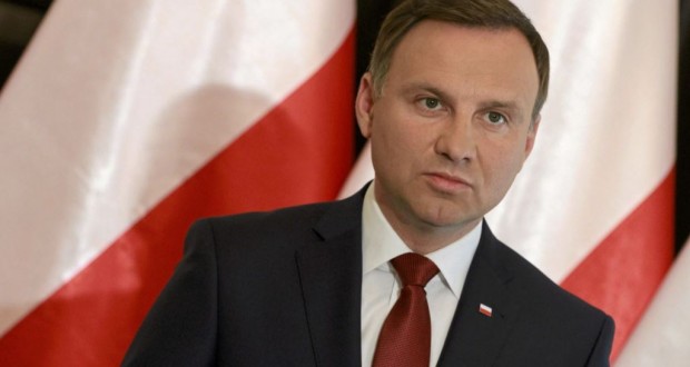 Президент Польши подписал закон, разрешающий ввод войск НАТО в мирное время