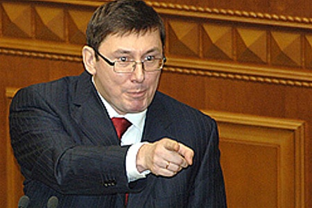 Я никогда и нигде не был замечен в пьяном дебоше, - Луценко