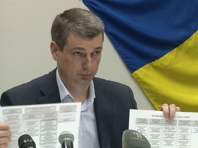 Понад 20 співробітників Генпрокуратури досі розслідують справу генерала Пустовара