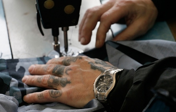 Заробити на в’язниці. Хто контролює тюремну бізнес-імперію